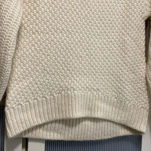 NWOT Aritzia Wool Blend  Crew Neck Knitted Ivory Long Sleeve Sweater Siz… - Picture 7 of 12